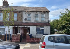 Property for Auction in London - 53A Victoria Road, Southall, Middlesex, UB2 4EE