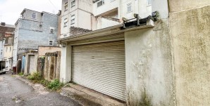 Property for Auction in London - Workshop to the Rear of 179 Union Street, Torquay, Torbay, TQ1 4BY