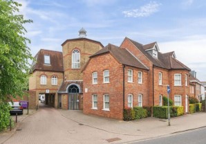Property for Auction in London - 7 Centurion House, 34-36 High Street, Rickmansworth, Hertfordshire, WD3 1ER