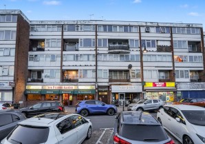 Property for Auction in London - 35 Princesses Parade, Waterside, Crayford, Dartford, Kent, DA1 4JD
