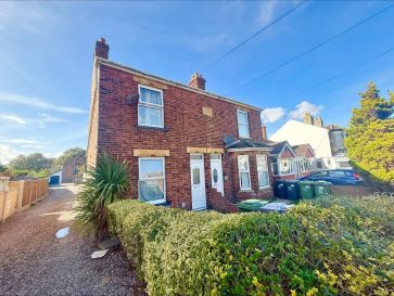 Property for Auction in East Anglia - 70 Yarmouth Road, Caister-On-Sea, Great Yarmouth, Norfolk NR30 5BT