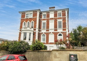 Property for Auction in London - Flat 7, 57 Church Road, St Leonards-on-Sea, East Sussex, TN37 6HJ
