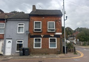 Property for Auction in London - 235D North Street, Luton, Bedfordshire, LU2 7QH