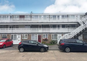 Property for Auction in London - 31 Peartree Close, South Ockendon, Essex, RM15 6PR