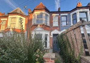 Property for Auction in London - 73 Plum Lane, Greenwich, London, SE18 3AG