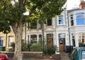 Property for Auction in Sussex & Hampshire - First Floor Flat, 144 Laburnum Grove, Portsmouth, PO2 0ET