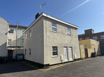 Property for Auction in East Anglia - 11 Bermondsey Place East, Great Yarmouth, Norfolk NR30 2DF