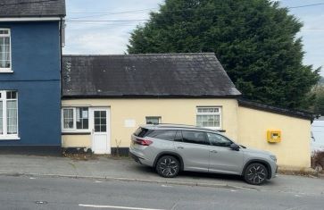 Property for Auction in North West - The Old Red Lion, Pencarreg, Dyfed, Llanybydder, Carmarthenshire SA40 9QG