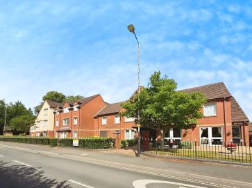 Property for Auction in Coventry & Warwickshire - Flat 31, Malin Court, School Road, Alcester B49 5DJ