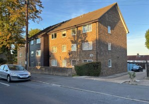 Property for Auction in London - Flat 8, 110 Benhill Road, Sutton, Surrey, SM1 3RS