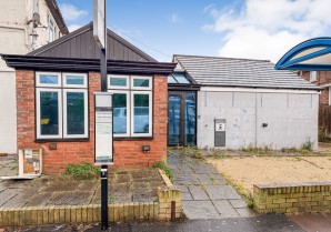 Property for Auction in London - 106 Stone Lane, Worthing, West Sussex, BN13 2BG