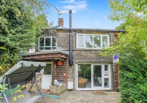 Property for Auction in London - 36 Woodend, Shaw, Oldham, Lancashire, OL2 7UR