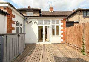 Property for Auction in London - 28C The Broadway, Mill Hill, London, NW7 3LL