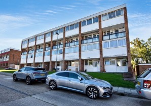 Property for Auction in London - 60A Edgewood Drive, Orpington, Kent, BR6 6LH