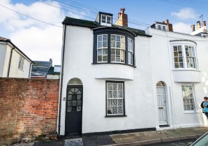 Property for Auction in London - 1 Bath Street, Weymouth, Dorset, DT4 7DS