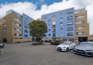 Property for Auction in London - 29 Miles Close, Greenwich, London, SE28 0NJ