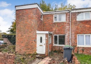 Property for Auction in London - 29 Byron Close, Basingstoke, Hampshire, RG24 9BN