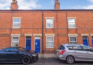 Property for Auction in London - 7 Cross Street, Skegness, Lincolnshire, PE25 3RH