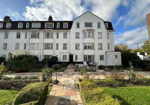 Property for Auction in London - Flat 10 Wavertree Court, Streatham Hill, Streatham, London, SW2 4TL