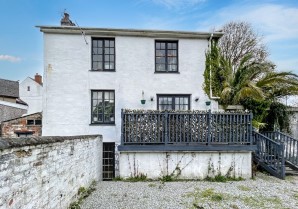 Property for Auction in London - The Cottage, Quay Hill, Penryn, Cornwall, TR10 8JE