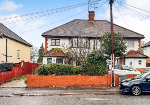 Property for Auction in London - 153 Courthouse Road, Maidenhead, Berkshire, SL6 6HY