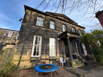 Property for Auction in West Yorkshire - 35 Richmond Mount, Leeds, West Yorkshire LS6 1DF