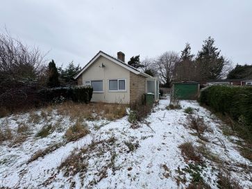 Property for Auction in East Anglia - 6 Crown Way, Banham, Norwich, Norfolk NR16 2EY