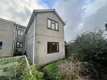 Property for Auction in South West - Flat 4, Victoria Park Mews, 46 Victoria Park Road, Torquay, Devon TQ1 3QJ