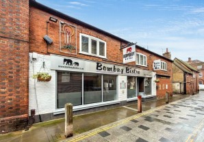 Property for Auction in London - 8 & 8A Bell Row, High Street, Baldock, Hertfordshire, SG7 6AP
