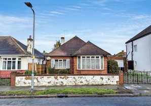 Property for Auction in London - 37 Stuart Road, Southend-on-Sea, Essex, SS2 5JS