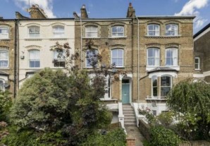 Property for Auction in London - First Floor Flat, 84 Tufnell Park Road, Tufnell Park, London, N7 0DT