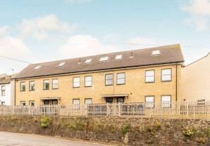 Property for Auction in London - Flat 1, 210 Selsdon Road, South Croydon, Surrey, CR2 6PL