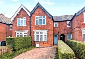 Property for Auction in London - 4 Ryde Avenue, Grantham, Lincolnshire, NG31 7DY