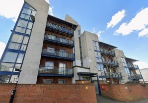 Property for Auction in London - Flat 4 Innova Court, 1A Leslie Park Road, Croydon, Surrey, CR0 6AT