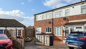 Property for Auction in Bedfordshire and Buckinghamshire - 10 Akerman Close, Greenleys, Milton Keynes, Buckinghamshire MK12 6AA