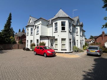 Property for Auction in South West - Flat 3, Lansdowne Manor, 55 Lansdowne Road, Bournemouth, Dorset BH1 1RN