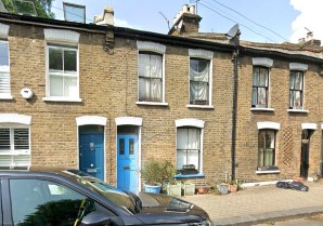 Property for Auction in London - 15 Petergate, Battersea, London, SW11 2UE
