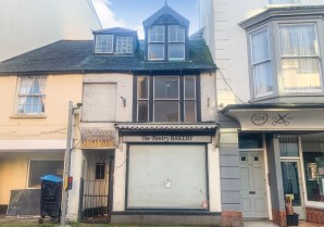 Property for Auction in London - 105 High Street, Ilfracombe, Devon, EX34 9NH