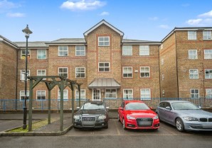 Property for Auction in London - 44 River Bank Close, Maidstone, Kent, ME15 7RZ