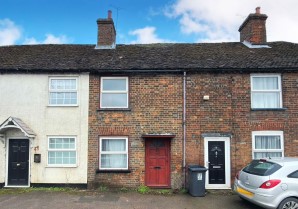 Property for Auction in London - 3 Row Beech Cottages, Watling Street, Kensworth, Dunstable, Bedfordshire, LU6 3QT