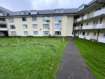 Property for Auction in South West - 7 Pendarves Flats, St. Clare Street, Penzance, Cornwall TR18 2PL