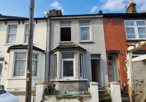 Property for Auction in London - 64 Cecil Road, Rochester, Kent, ME1 2HS