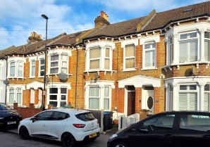 Property for Auction in London - Flat 1, 25 Boswell Road, Thornton Heath, Croydon, CR7 7RZ