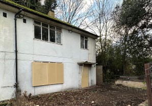 Property for Auction in London - 4 Gauden Close, Clapham, London, SW4 6LS