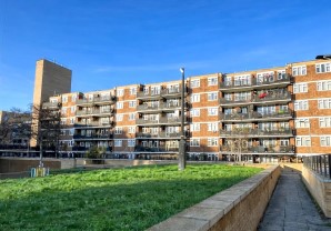 Property for Auction in London - 137 Lockwood Square, Rotherhithe, London, SE16 2HX