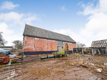 Property for Auction in East Anglia - Pear Tree Barn, Main Road, Little Glemham, Woodbridge, Suffolk IP13 0BS