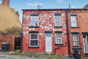 Property for Auction in West Yorkshire - 16 Woodview Mount, Leeds, West Yorkshire LS11 6LG
