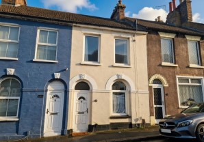 Property for Auction in London - 19 Bryant Road, Rochester, Kent, ME2 3EW