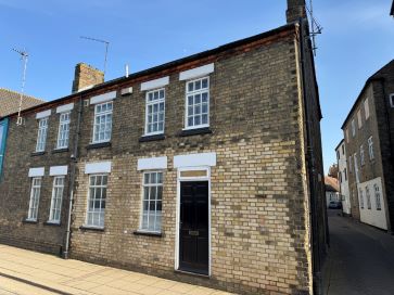 Property for Auction in East Anglia - Waterval House, 10 Nene Quay, Wisbech, Cambridgeshire PE13 1AQ