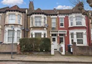 Property for Auction in London - 17A Tunley Road, Harlesden, London, NW10 9JR